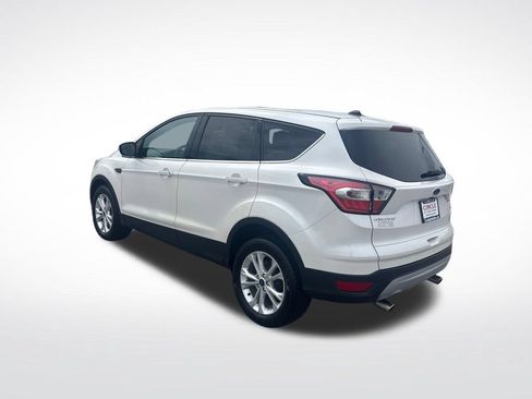 Used 2017 Ford Escape SE AWD/4WD image 3