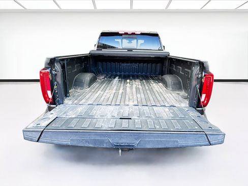 Used 2021 GMC Sierra 2500 AT4 w/ AT4 Premium Plus Package image 18