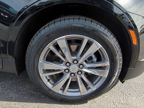 Used 2024 Cadillac XT5 Premium Luxury image 11