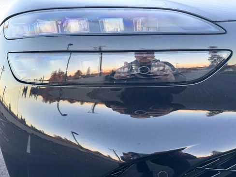 Used 2023 Genesis GV60 Performance image 13