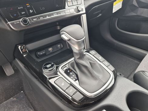 New 2026 Kia Seltos S AWD/4WD image 9