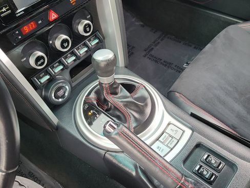 Used 2017 Subaru BRZ Limited image 11