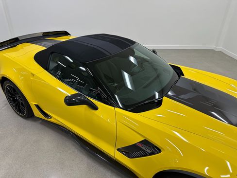 Used 2016 Chevrolet Corvette Z06 w/ C7.r Special Edition image 8