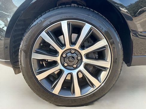 Used 2014 Land Rover Range Rover Autobiography image 44