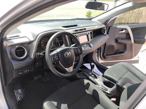 Used 2014 Toyota RAV4 XLE AWD/4WD image 11
