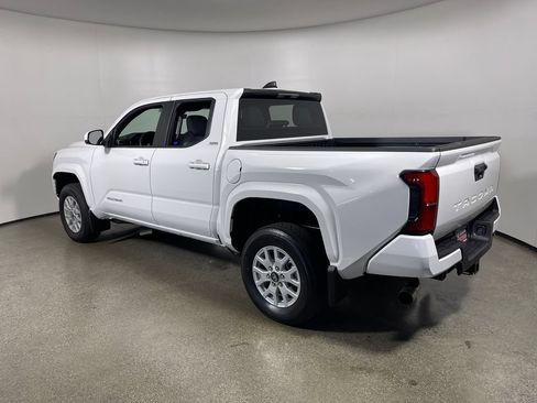 New 2026 Toyota Tacoma SR5 RWD image 5