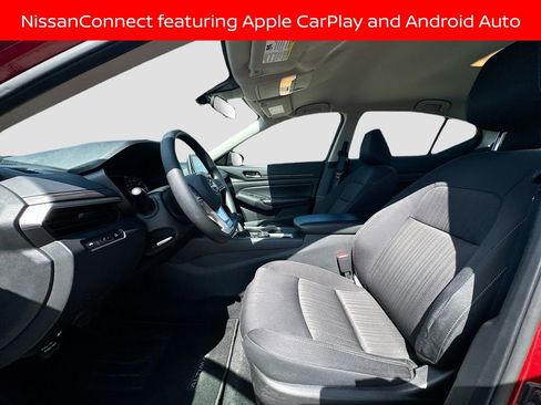 Used 2025 Nissan Altima 2.5 SV image 16