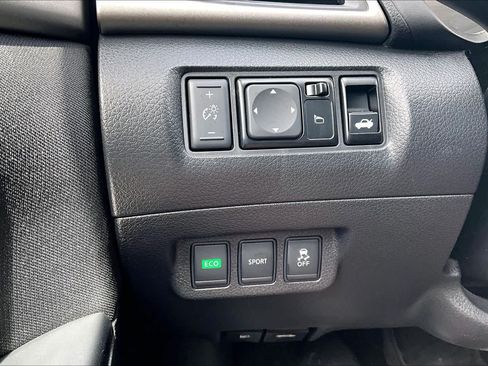 Used 2015 Nissan Sentra S FWD image 33