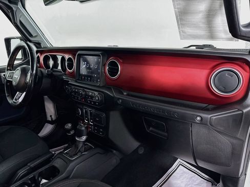 Used 2021 Jeep Wrangler Rubicon AWD/4WD image 30