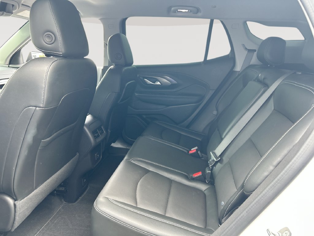 Used 2024 GMC Terrain SLT AWD/4WD image 25