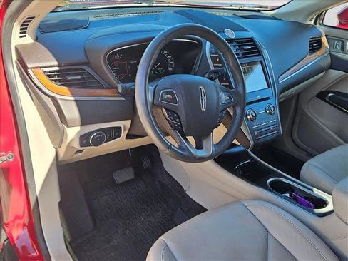 Used 2018 Lincoln MKC Select w/ Select Plus Package image 10