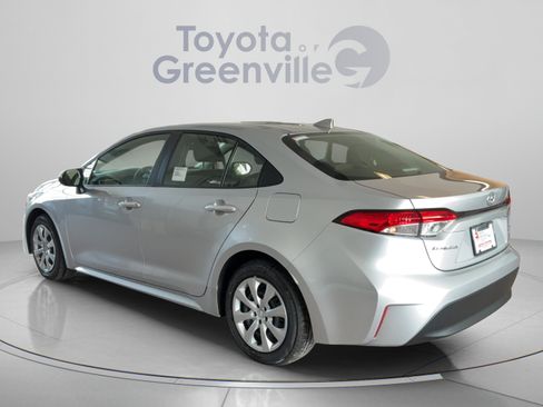 Certified 2026 Toyota Corolla LE FWD image 4