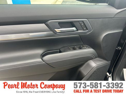 New 2026 GMC Terrain Elevation image 9