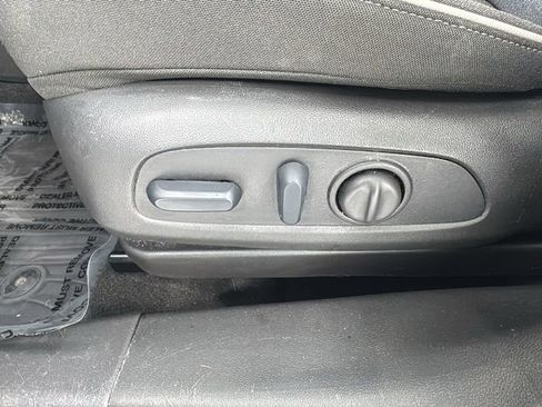 Used 2024 Chevrolet TrailBlazer LT w/ Convenience Package image 11