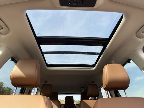 New 2026 Nissan Pathfinder Platinum image 24