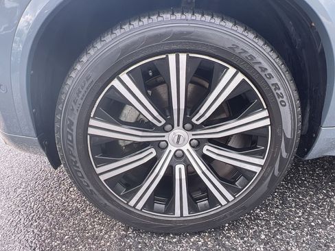 Certified 2023 Volvo XC90 B6 Plus w/ Protection Package AWD/4WD image 12