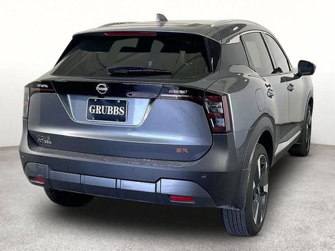 Certified 2025 Nissan Kicks SR FWD image 2