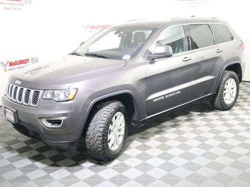 Used 2021 Jeep Grand Cherokee Laredo X AWD/4WD image 17
