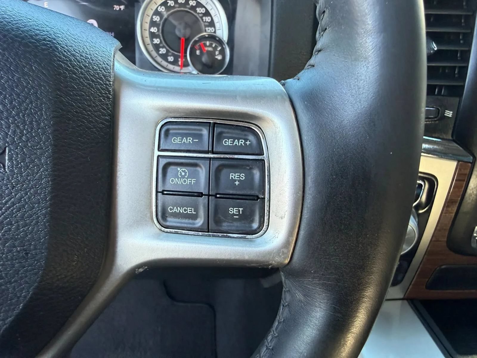 Used 2016 RAM 1500 Laramie w/ Convenience Group AWD/4WD image 21