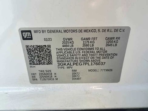 Used 2023 GMC Terrain SLT image 9