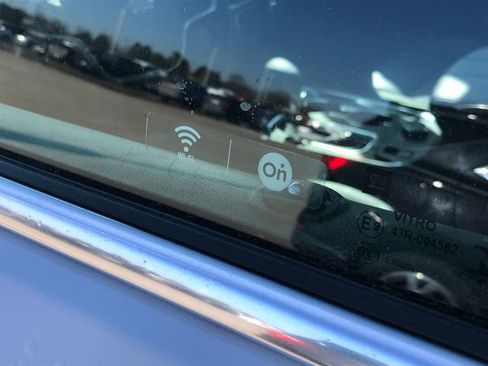 Certified 2023 Chevrolet Traverse LT image 6