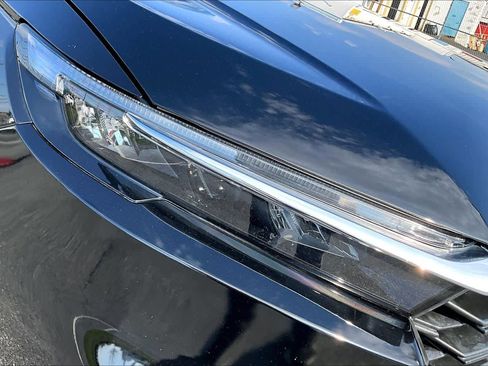 Used 2024 Honda CR-V LX image 28