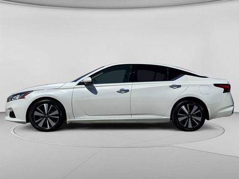 Used 2022 Nissan Altima 2.5 SL FWD image 8