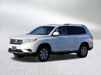 Used 2011 Toyota Highlander 2WD w/ Cold Weather Pkg video 3