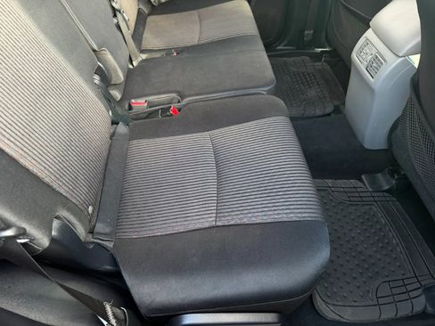 Used 2010 Toyota 4Runner SR5 AWD/4WD image 18