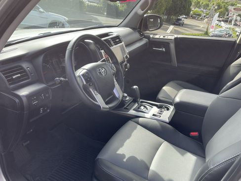 Certified 2024 Toyota 4Runner SR5 Premium w/ Moonroof Package AWD/4WD image 9