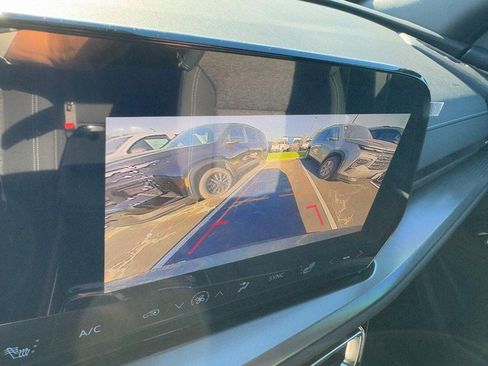 New 2026 Chevrolet Traverse LT w/ LPO, Floor Liner Package image 17