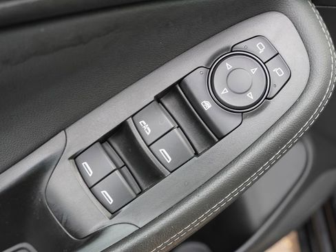 Certified 2024 Buick Encore GX Sport Touring image 21