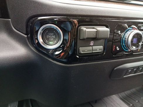 New 2026 GMC Sierra 2500 SLE w/ SLE Value Package; AWD/4WD image 18