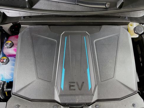 Used 2024 Hyundai Ioniq 5 Limited image 34