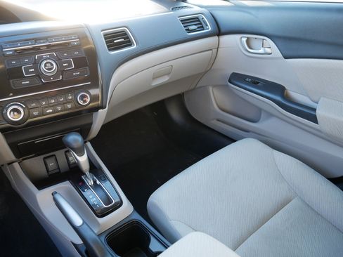 Used 2013 Honda Civic LX image 11