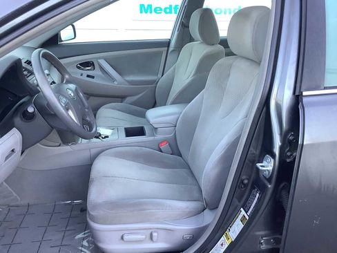Used 2009 Toyota Camry LE image 11
