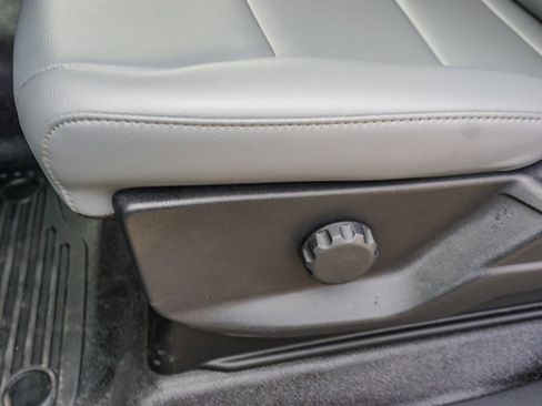 New 2024 Ford F250 XL w/ XL Chrome Package image 19