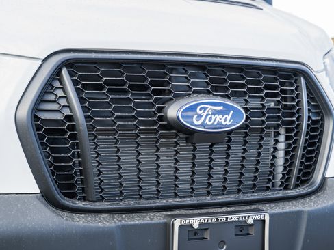 New 2026 Ford Transit 250 148 Medium Roof image 38