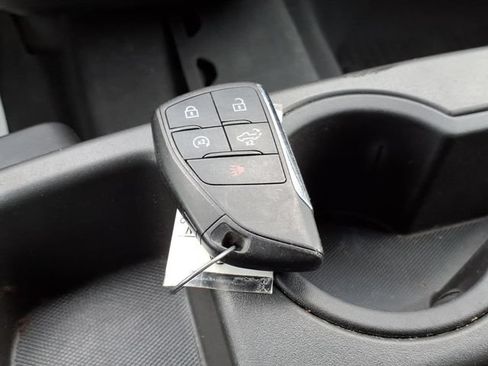 Used 2022 Chevrolet Silverado 1500 RST AWD/4WD image 36