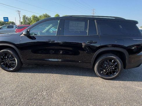 New 2026 Chevrolet Traverse LT FWD image 8