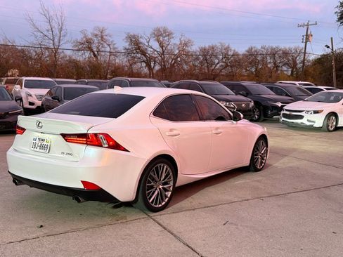 Used 2015 Lexus IS 250 image 4