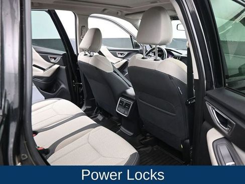 Used 2020 Subaru Forester Premium image 16