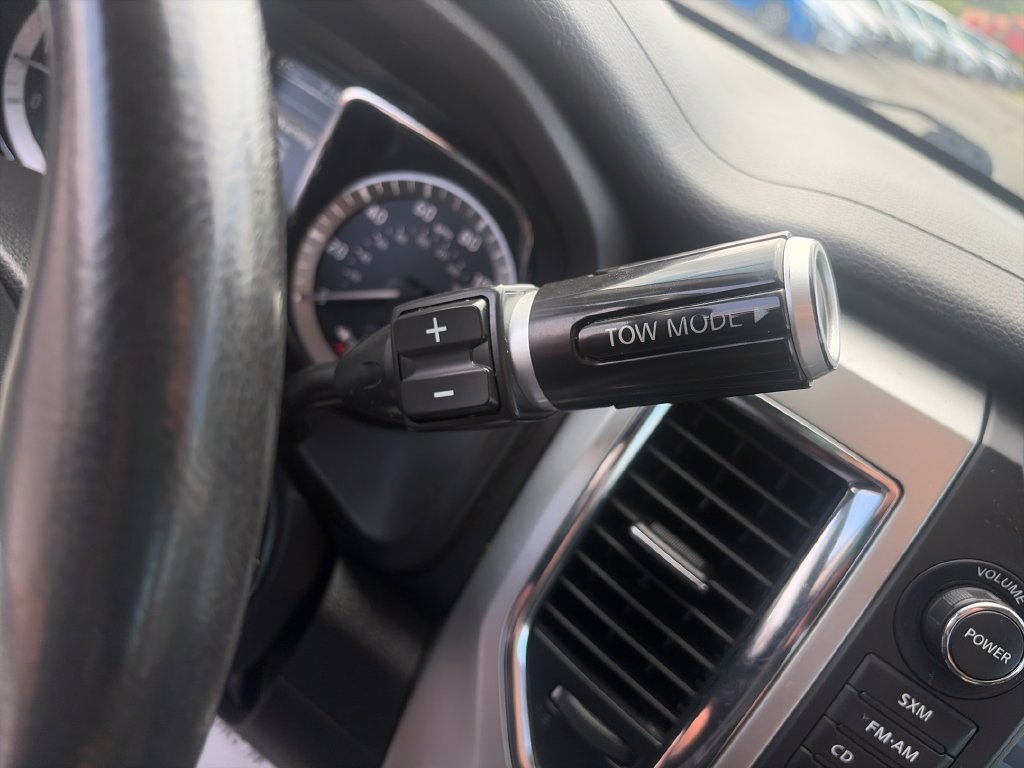 Used 2018 Nissan Titan SV w/ SV Convenience Package AWD/4WD image 24