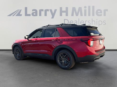 New 2025 Ford Explorer ST-Line w/ Premium Package image 3