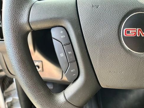 Used 2025 GMC Savana 2500 w/ Driver Convenience Package RWD image 25
