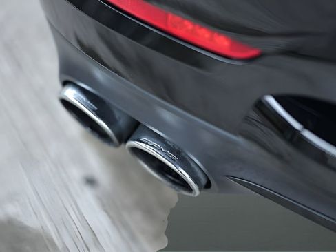 Used 2022 Mercedes-Benz AMG GT 43 image 22