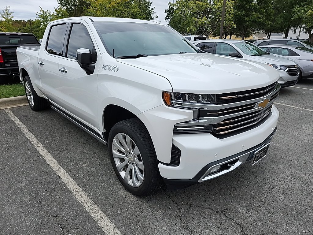Used 2021 Chevrolet Silverado 1500 High Country w/ Technology Package AWD/4WD image 2