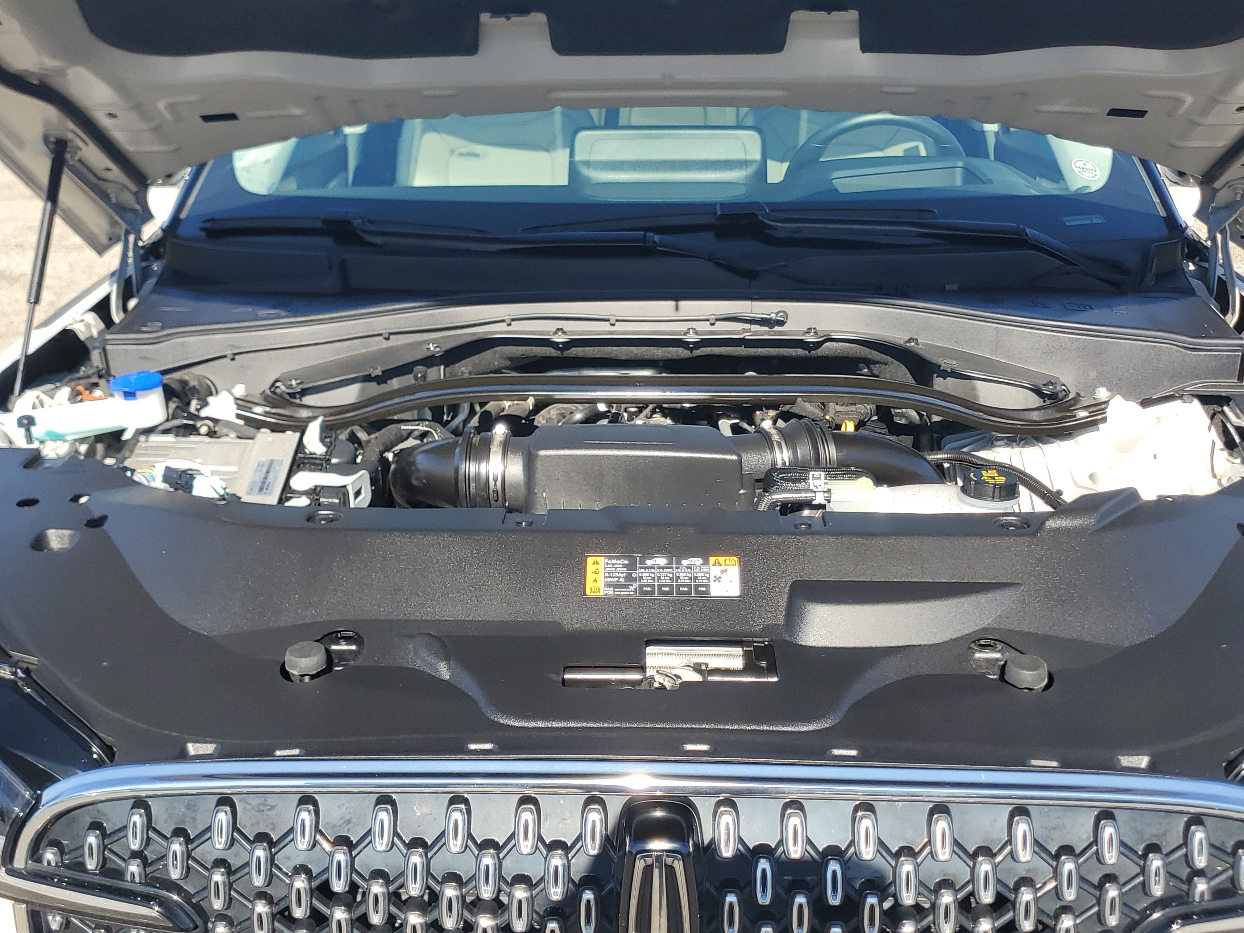 Used 2025 Lincoln Aviator Reserve w/ Equipment Group 201A AWD/4WD image 8