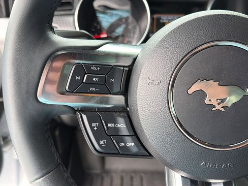 Used 2018 Ford Mustang GT Premium w/ GT Performance Package RWD image 17
