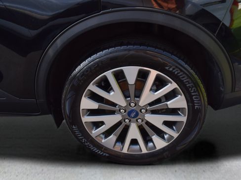 Used 2022 Ford Escape Titanium w/ Class II Trailer Tow Package AWD/4WD image 7